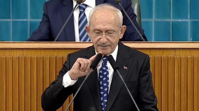 Kürsüde Kılıçdaroğlu'nun zor anları! Konuşmasını tamamlayamadan kürsüden ayrıldı