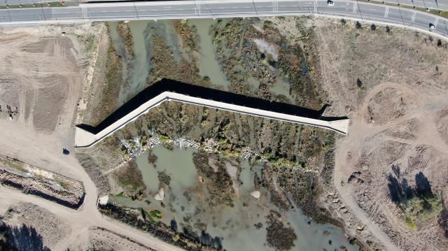 Türkiye'nin en uzun nehri Kızılırmak otlağa dönüştü, manzara herkesi ürküttü