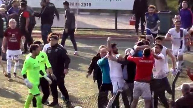 Amatör Lig'de son düdük ile yeşil saha boks ringine döndü