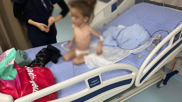 Günlerdir aç susuz yaşayıp şiddet gören kızın babası konuştu! Dehşete düşüren detaylar