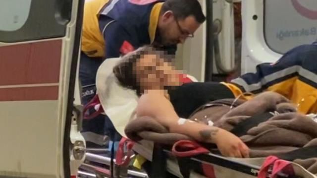 Evde televizyon izleyen koca, eşinin sözlerini duyunca çılgına döndü! Bıçağı defalarca kadına sapladı