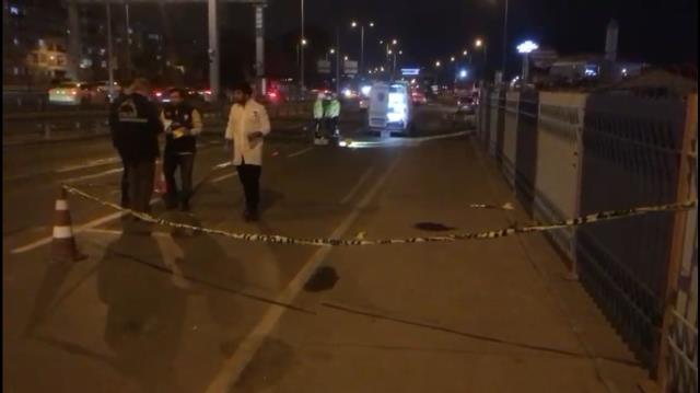 FATİH'TE YUMRUKLU SALDIRIYA UĞRAYAN POLİS ATEŞ ETTİ: 1 ÖLÜ