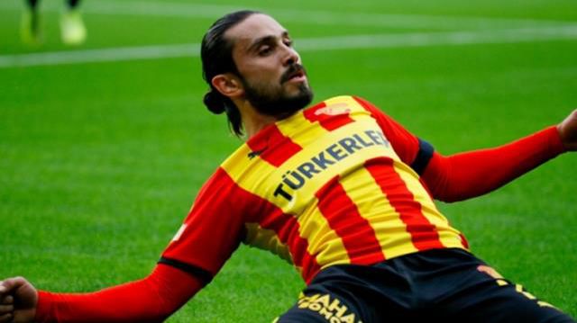 Gecikmeli olsa da aşıklar kavuştu! Galatasaray'ın ilk transferi Halil Akbunar