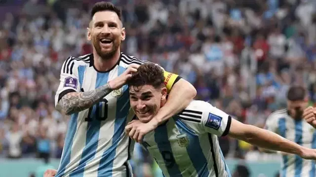Lionel Messi tarih yazdı! 2022 Dünya Kupası'nın ilk finalisti Arjantin