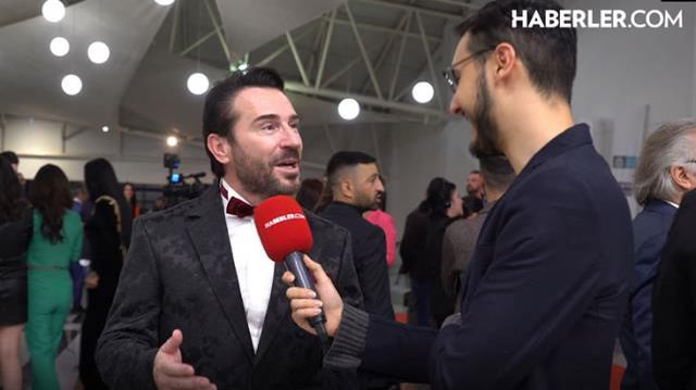 11. Mood Ödülleri gerçekleştirildi! Törene akın eden ünlüler tek tek ödüllerini aldı