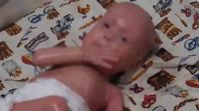 Yılan bebeği reddeden baba soybağı davası açtı, dede kayyum olarak atandı