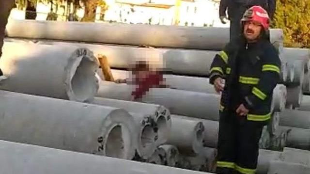 Oyun oynadığı beton direklerin arasına sıkışan 6 yaşındaki çocuk, feci şekilde hayatını kaybetti