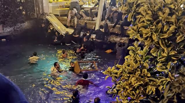 Son Dakika: İstanbul Bebek'te bir restoranın iskelesi çöktü: Denize düşenler var, kurtarma çalışmaları sürüyor