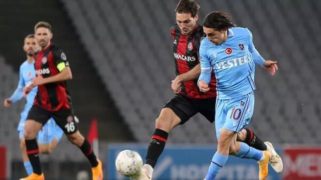 Fırtına bozguna uğradı! Karagümrük, Trabzonspor'u 4-1'lik skorla mağlup etti