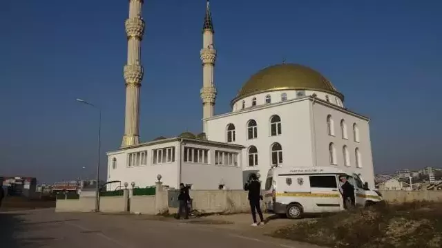 Daha 17 yaşında! Cami çıkışında işlediği cinayetin arkasında alacak verecek meselesi varmış