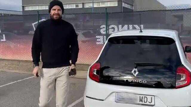 Shakira ve Pique savaşındaki son gönderme bomba! Balkona cadı koydu