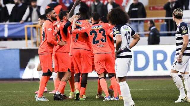 Derbide gol düellosu! Emre Belözoğlu ve Selçuk İnan kapışması nefes kesti