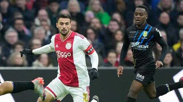 Tepki çeken hareket! Ajax'ın kaptanı Tadic, depremzedeler için hazırlanan bandı takmadı