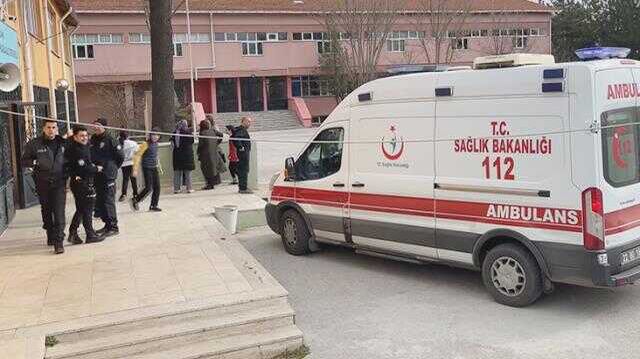Okulda kan donduran olay! 7. sınıf öğrencisi bıçakla 5 arkadaşını yaraladı