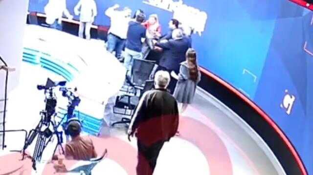 Gazeteci Latif Şimşek'i darp etmişti, 11 ay hapis cezası aldı!