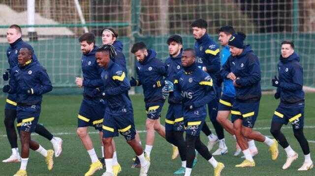 4 isim yok! Fenerbahçe'nin Sevilla kadrosu belli oldu