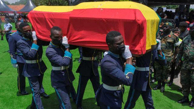 Günlerdir bekletiliyordu! Hatayspor'lu Atsu, ülkesinde düzenlenen törenle son yolculuğuna uğurlandı
