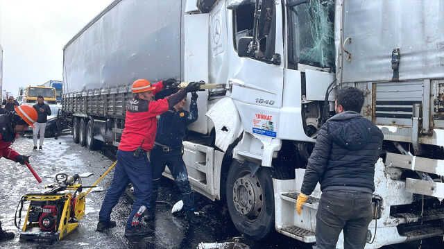 Bolu'da kaza mı oldu? SON DAKİKA! Bolu'da trafik kazası son durum! Bolu'da zincirleme kaza!