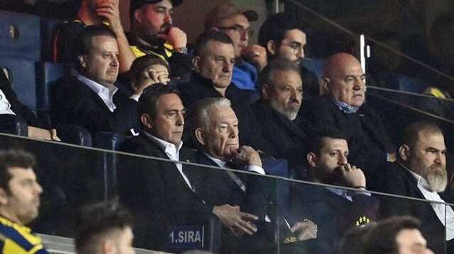 Dinmek bilmiyor! Kadıköy'deki maçta yine istifa sesleri