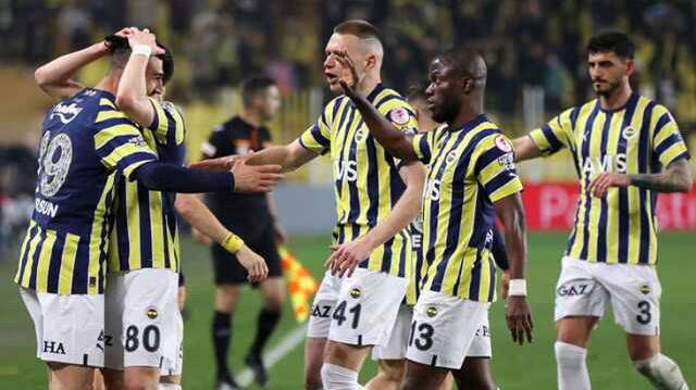 Filede, potada ve sahada zafer! Fenerbahçe için muhteşem gece
