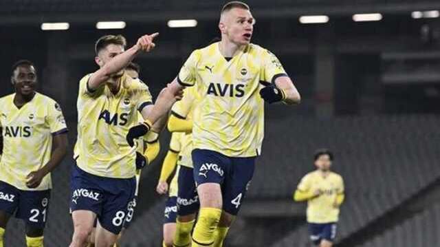 Son Dakika: Fenerbahçe, geriye düştüğü maçta Karagümrük'ü deplasmanda 2-1 mağlup etti