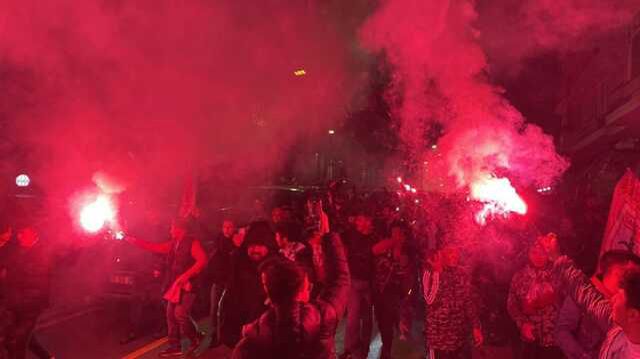 Erken şampiyonluğa erken kutlama! Samsunspor taraftarı sokaklara döküldü