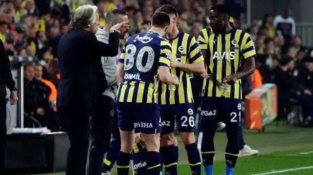 Son Dakika: Kadıköy'de nefes kesen maç! Fenerbahçe, geriye düştüğü karşılaşmada Ankaragücü'nü 2-1 mağlup etti