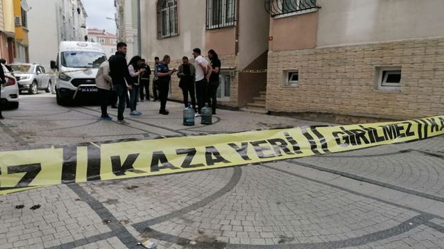 16 yaşındaki genç; annesi, ablası ve komşusunu öldürdü