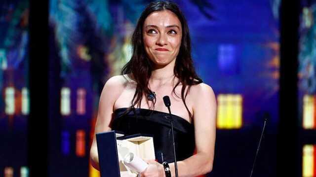 En İyi Kadın Oyuncu ödülünü alan Merve Dizdar'ın Cannes'taki konuşması geceye damga vurdu