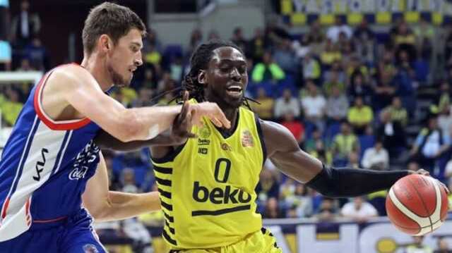 Galibiyet kaçtı! Anadolu Efes, Fenerbahçe'yi son saniyede devirdi