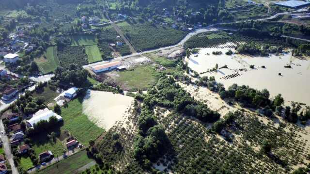Düzce'de Gölyaka ilçesindeki İçmeler köyü su altında kaldı