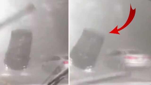 ABD'de Idalia Kasırgası: Araç takla attı, başka araca çarptı