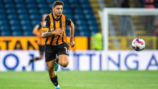 Türkiye'de hayata küsmüştü! Ozan Tufan'a İngiltere'de büyük onur