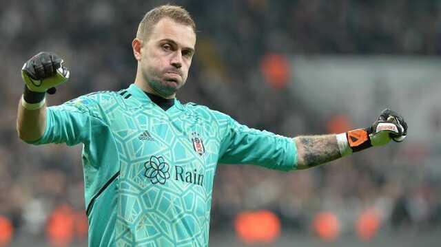 Dev derbide neler oluyor! Beşiktaş 4 dakika içinde hem geri düştü hem de 10 kişi kaldı