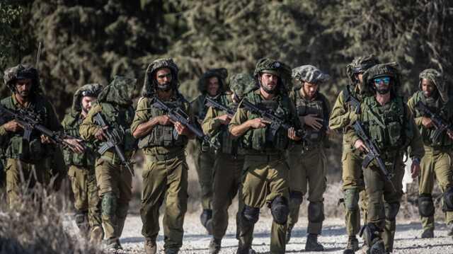 İsrail, Gazze'ye yönelik kara harekatını bölgeye takviye ABD kuvvetleri gelene kadar erteledi