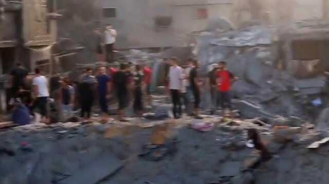 Son Dakika: İsrail, Gazze'deki Cibaliye Mülteci Kampı'na saldırdı! Çok sayıda ölü ve yaralı var