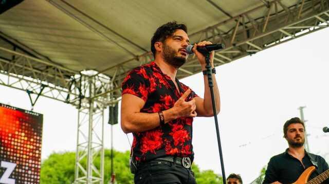 Ünlü şarkıcı İlyas Yalçıntaş 'Ramsay Hunt' sendromuna yakalandı! İşitme ve denge sorunu yaşıyor