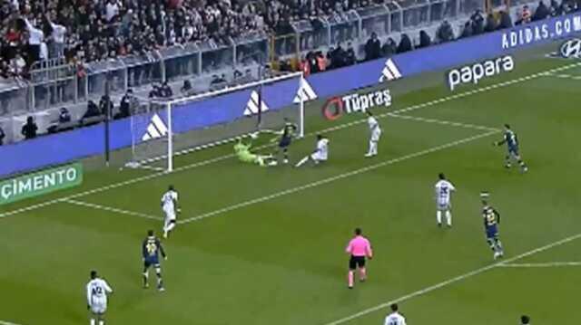 Derbi resmen golle başladı! Fenerbahçe'nin yıldızı yine iş başında