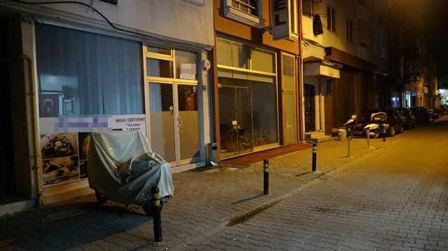 Masa salonunda yüzüne kimyasal sıvı atılan kadın çalışan ağır yaralandı