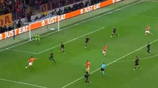 Herkes ağzı açık izledi! Kerem Demirbay'dan şahane gol