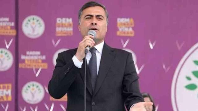 Van'da belediye başkanlığının AK Parti'ye geçmesine ilişkin Selahattin Demirtaş açıklama