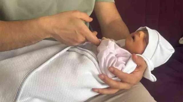 Çocuklarına sporcu ve sanatçı isimleri veriyor; Kuaresma Azad ile Anne Marie'den sonra yeni bebeğin adı da Vargas