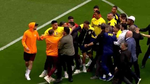Şampiyonluk son haftaya kaldı! Fenerbahçe, Galatasaray'ı deplasmanda 1-0 yendi