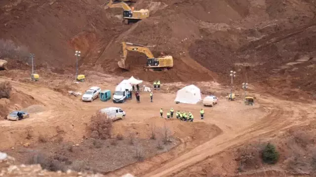 İliç'teki maden ocağı faciasında toprak altında kalan 9 işçiden 1'inin daha cansız bedenine ulaşıldı