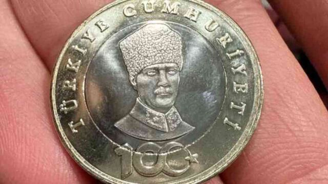 Kağıt 5 TL devri sona eriyor, madeni paralar piyasaya sürüldü