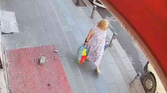 Bayram sabahı yanlışlıkla 20 bin TL'sini çöpe attı
