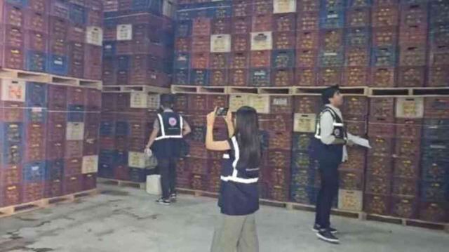 Mersin'de HKS'ye kayıt edilmeyen 380 ton limon tespit edildi