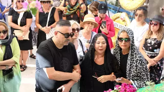 Safiye Soyman'ın oğlu Harun Akaröz son yolculuğuna uğurlandı