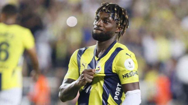 Fenerbahçe'nin yıldızından kötü haber