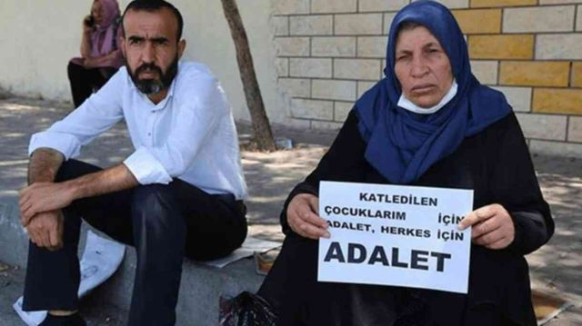 6 yıllık küslük böyle sona erdi! Tarihi törene Emine Şenyaşar katılamadı